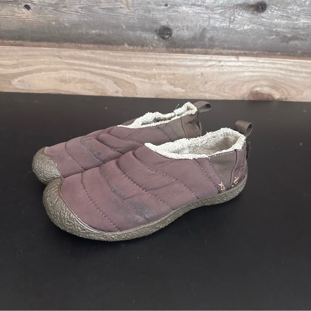 Keen Cush Women Brown Insulated Fur Trimmed Water Resistant Hiking Moccasins 6.5